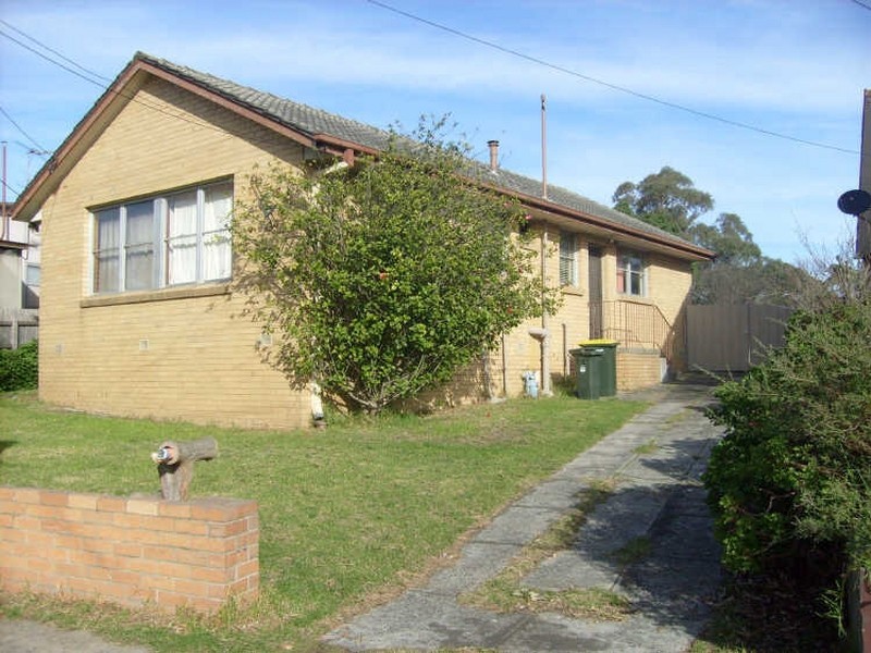 64 Forest Drive, Frankston North VIC 3200