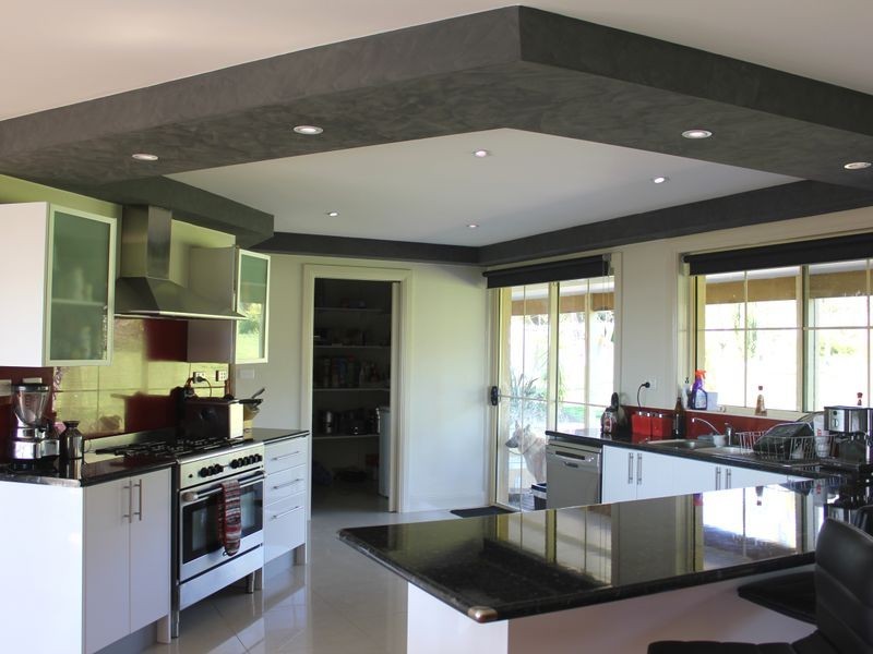 82 Centre Road, Langwarrin VIC 3910