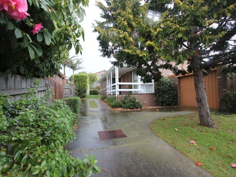 2/8 Shaftesbury Street, Frankston VIC 3199