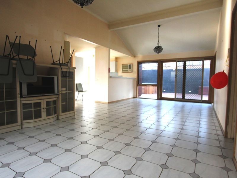 11 Bokissa Drive, Frankston VIC 3199