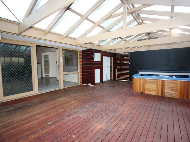 11 Bokissa Drive, Frankston VIC 3199