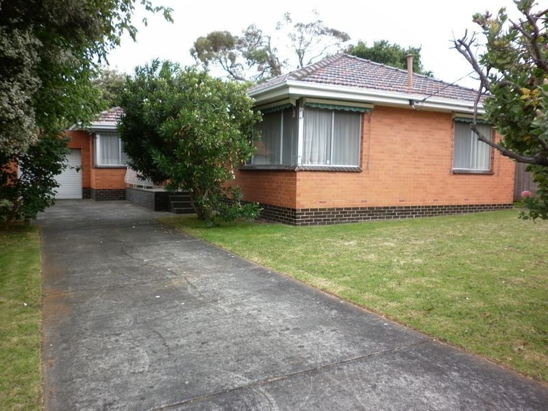 27 Helvetia Court, Frankston VIC 3199