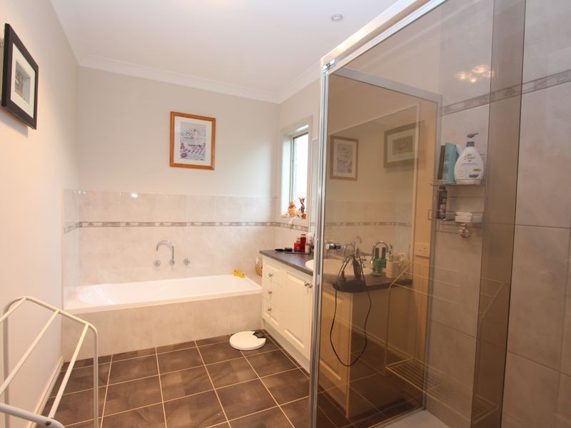 8 Melvin Street, Frankston VIC 3199