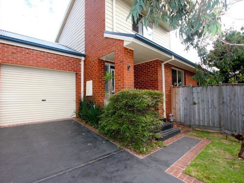 8 Melvin Street, Frankston VIC 3199