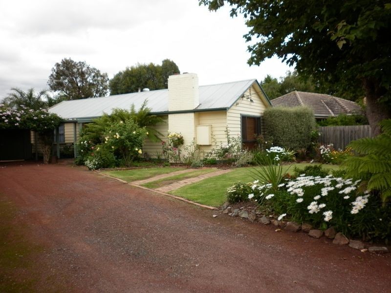 18 Cricklewood Avenue, Frankston VIC 3199