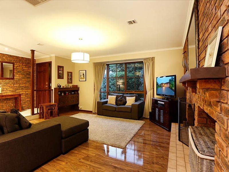 12 Peter Court, Langwarrin VIC 3910