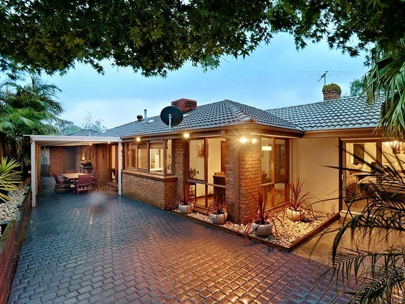 12 Peter Court, Langwarrin VIC 3910