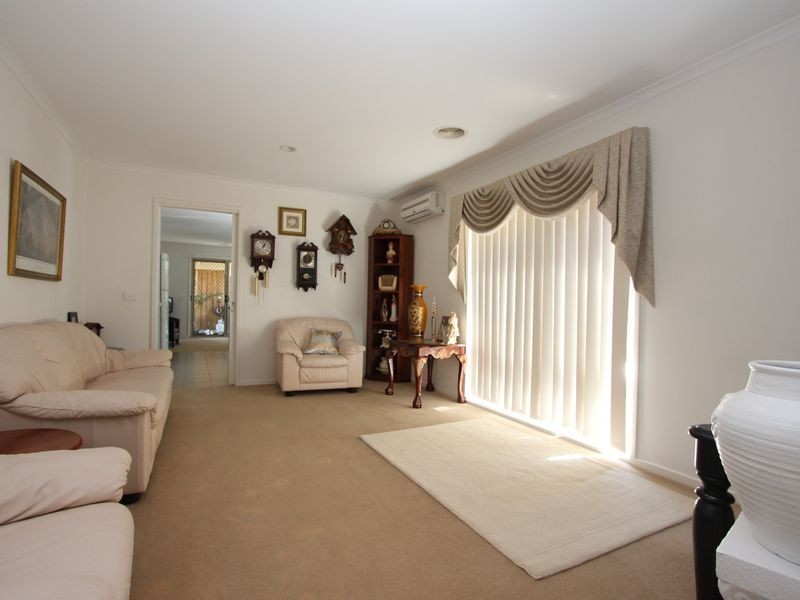 10 Mina Court, Carrum Downs VIC 3201