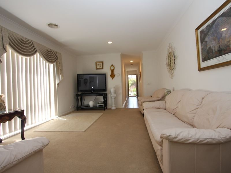 10 Mina Court, Carrum Downs VIC 3201