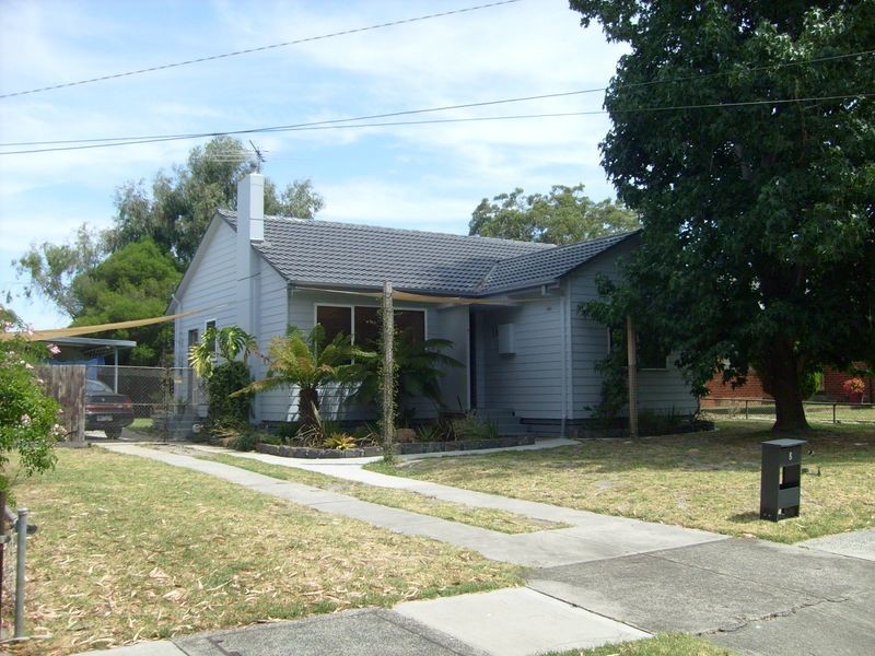 8 TallowWood Street, Frankston North VIC 3200