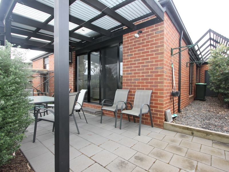 2/135 Union Road, Langwarrin VIC 3910