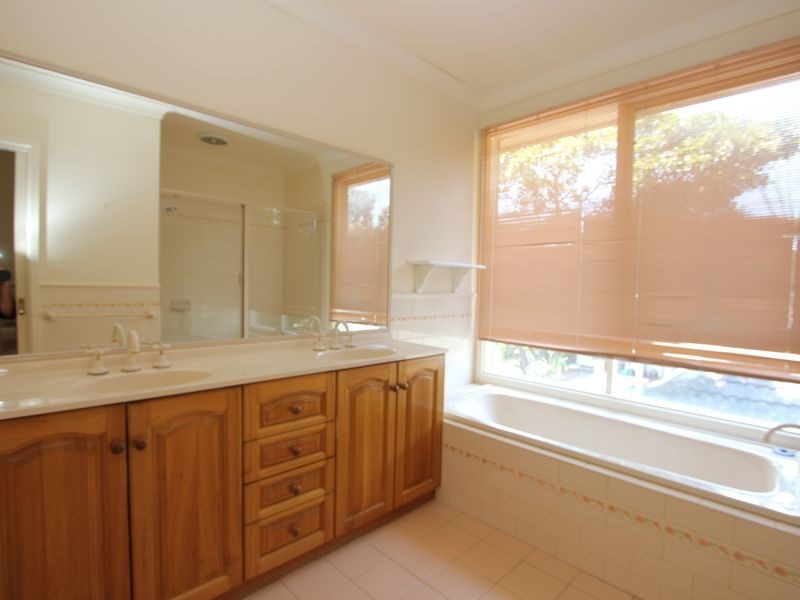 7 Wallace Avenue, Frankston VIC 3199