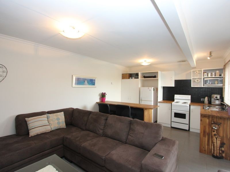 1/300 Heatherhill Road, Frankston VIC 3199