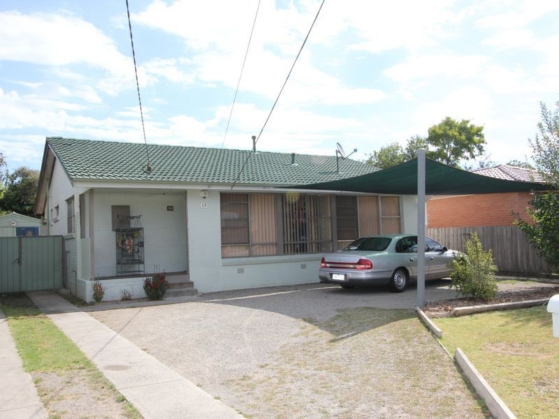 13 Bursaria Crescent, Frankston North VIC 3200