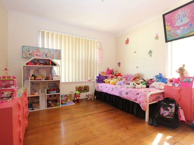 13 Bursaria Crescent, Frankston North VIC 3200