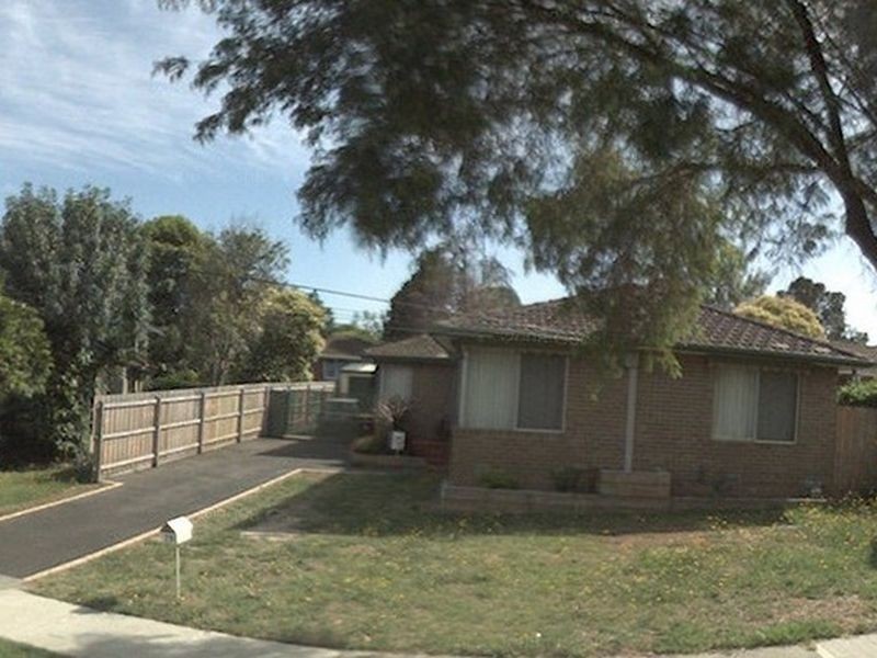 29 Gretana Crescent, Frankston VIC 3199