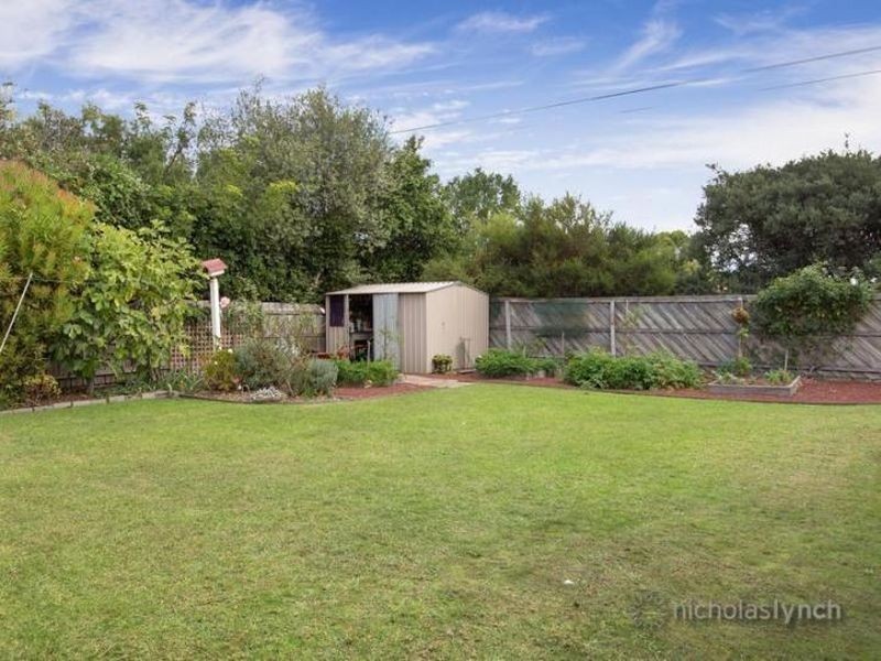 2/2 Parkside Crescent, Mornington VIC 3931