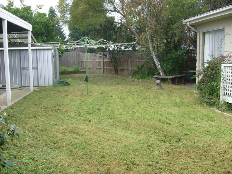 15 Silvertop Street, Frankston North VIC 3200