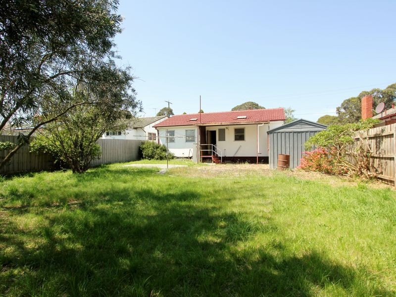 27 Moreton Street, Frankston North VIC 3200