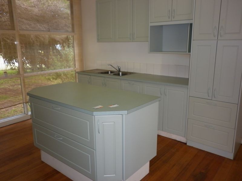 23 Gairloch Dve, Frankston VIC 3199