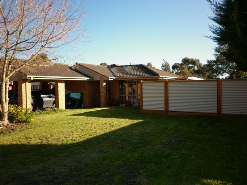 13 Franks Way, Cranbourne North VIC 3977