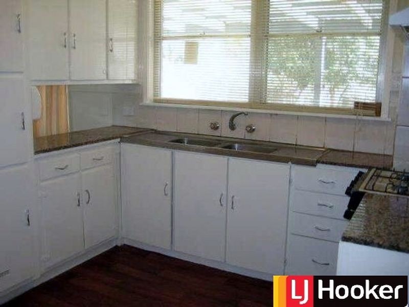 26 Longleaf Street, Frankston North VIC 3200