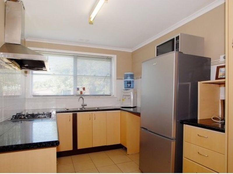 23 Silver Ave, Frankston North VIC 3200