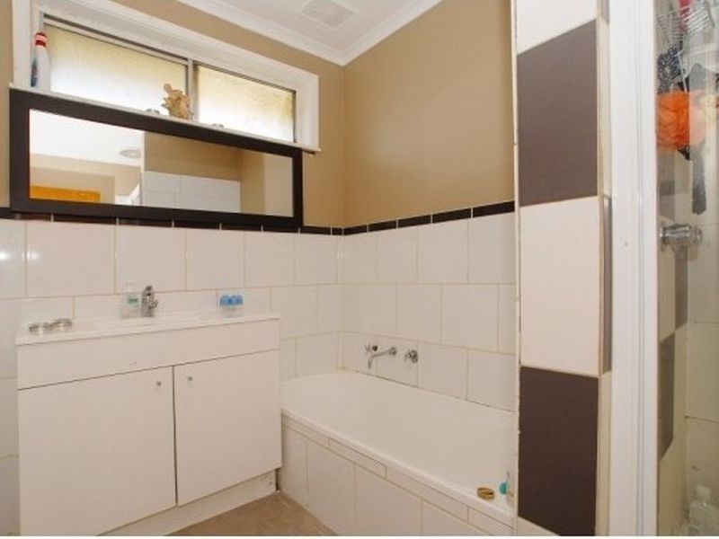 23 Silver Ave, Frankston North VIC 3200