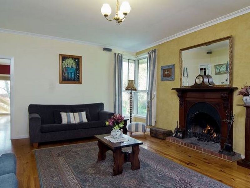 50 Eramosa Road East, Somerville VIC 3912