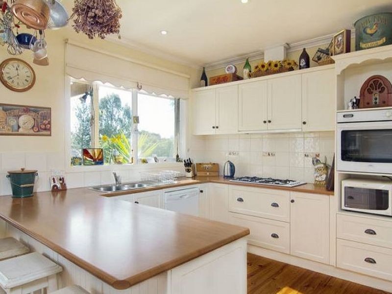 50 Eramosa Road East, Somerville VIC 3912