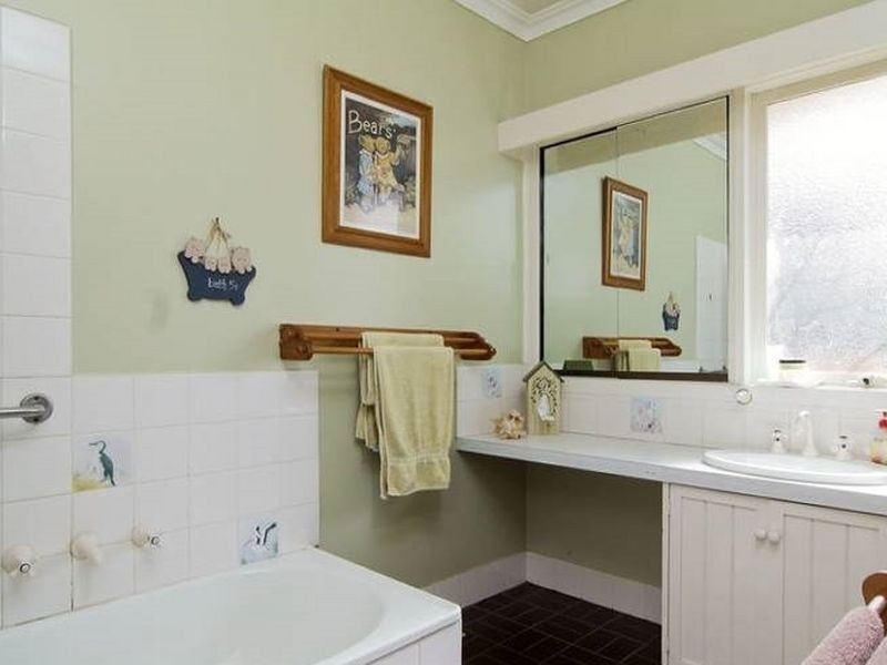 50 Eramosa Road East, Somerville VIC 3912