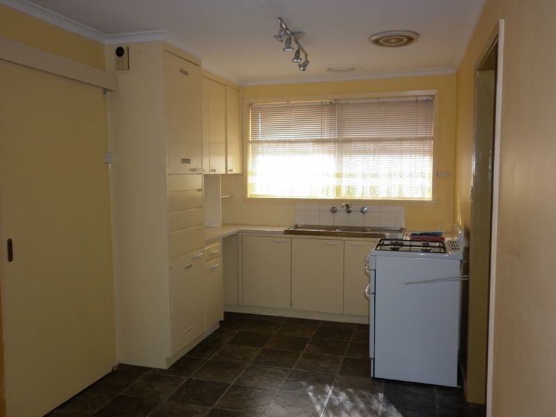 34 Honeysuckle Street, Frankston North VIC 3200