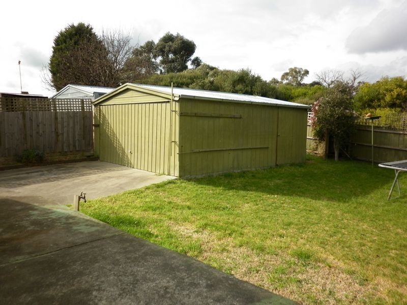 34 Honeysuckle Street, Frankston North VIC 3200