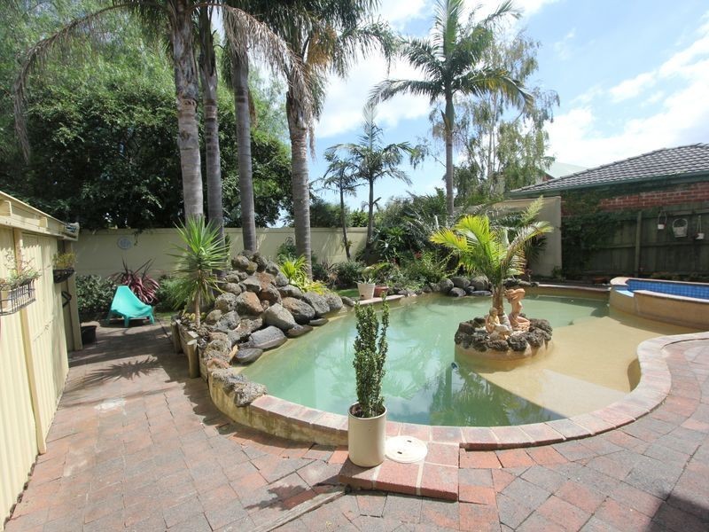 4 Ferndale Drive, Frankston VIC 3199