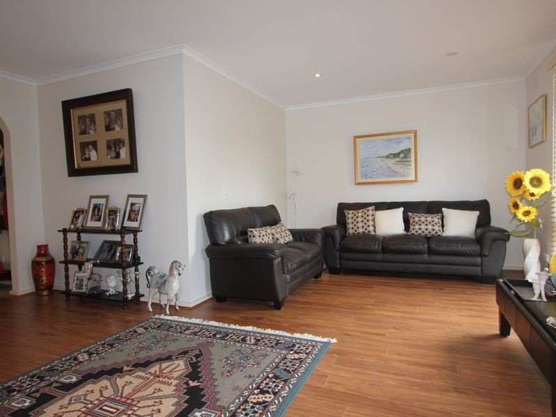 4 Ferndale Drive, Frankston VIC 3199