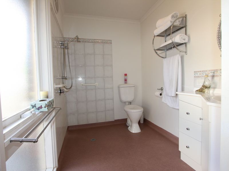 4 Ferndale Drive, Frankston VIC 3199