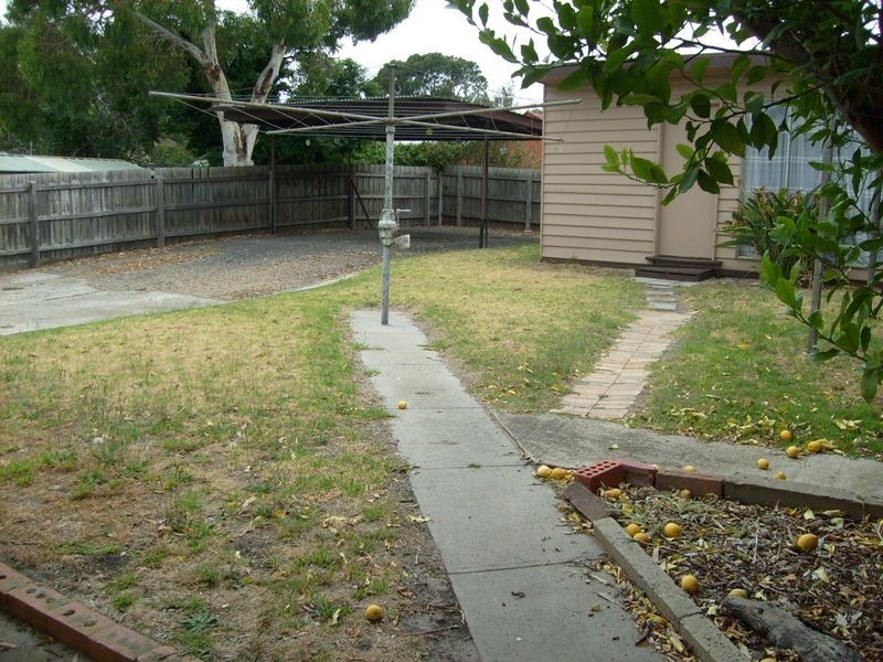 66 Forest Drive, Frankston North VIC 3200