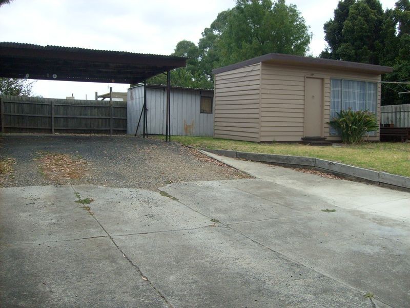66 Forest Drive, Frankston North VIC 3200