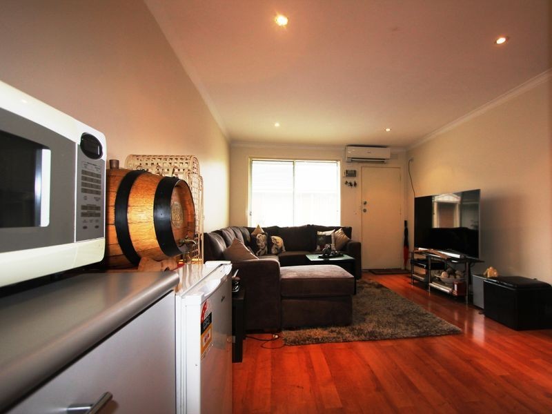 4/27-29 McMahons Road, Frankston VIC 3199