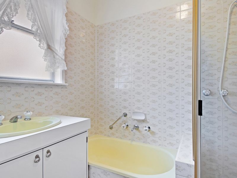 15 Aleppo Crescent, Frankston North VIC 3200