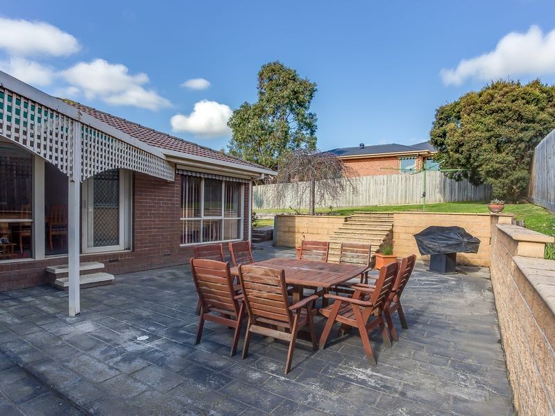 12 Australis Close, Langwarrin VIC 3910