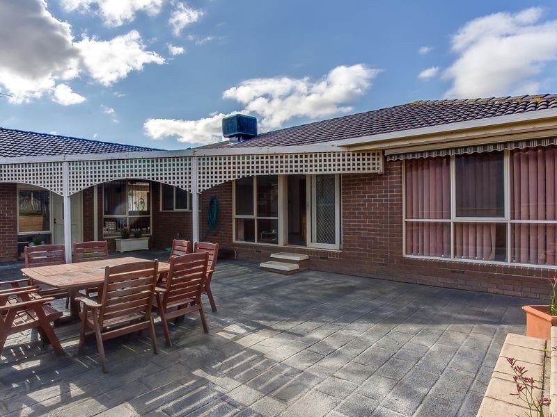 12 Australis Close, Langwarrin VIC 3910