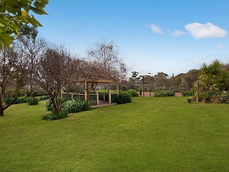 10 Greenslade Court, Mount Martha VIC 3934