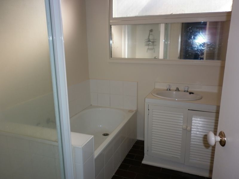 82 Wangarra Road, Frankston VIC 3199