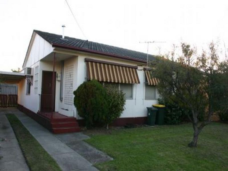 6 Nodding Avenue, Frankston North VIC 3200