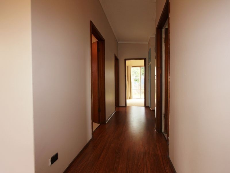 137 Monterey Boulevard, Frankston North VIC 3200