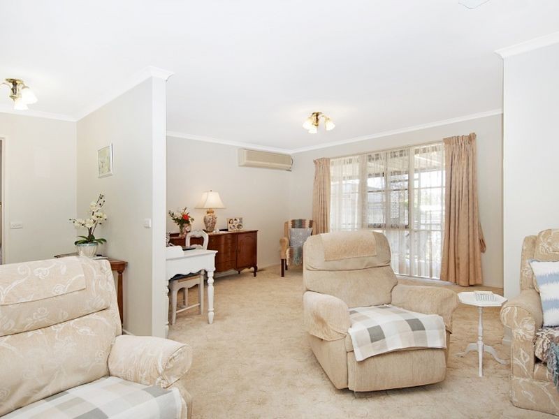 2A Woodlands Grove, Frankston VIC 3199