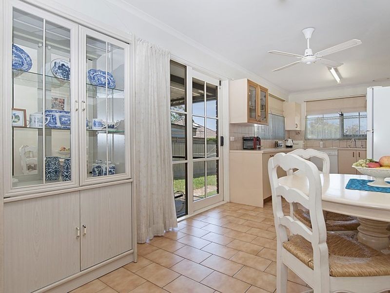 2A Woodlands Grove, Frankston VIC 3199