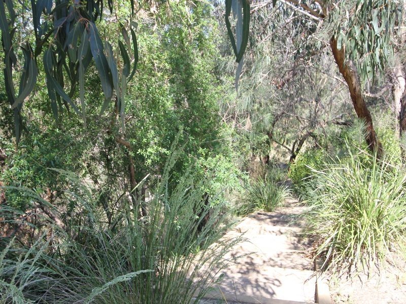 1/79 Baden Powell Drive, Mount Eliza VIC 3930