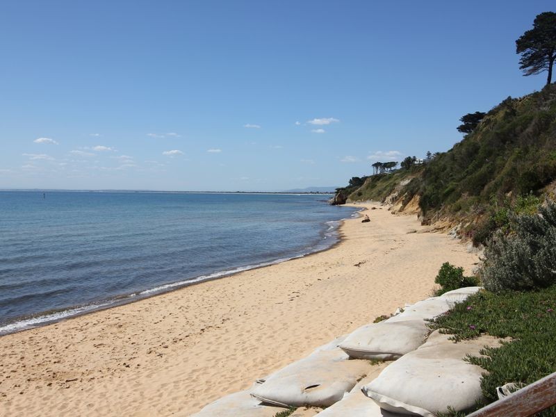 1/79 Baden Powell Drive, Mount Eliza VIC 3930